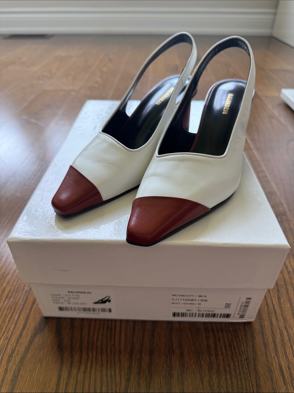 SALONDEJU White and Red Women's Slingback Pumps